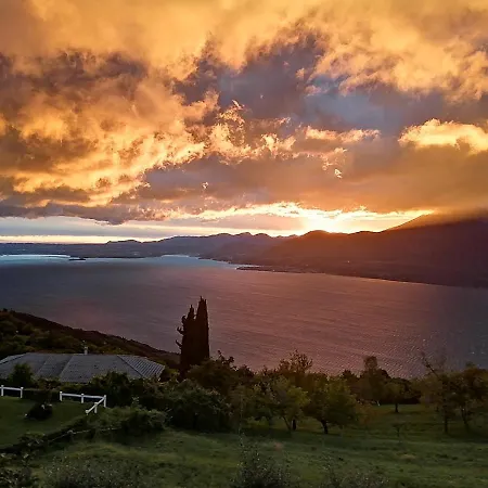 Beb Da Paolo Con Vista Bed & Breakfast San Zeno di Montagna
