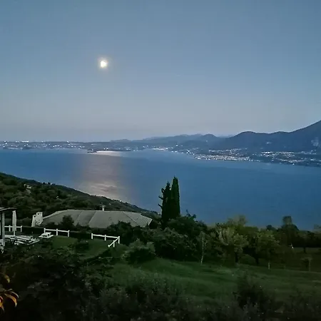 Beb Da Paolo Con Vista * Сан-Дзено-ди-Монтанья